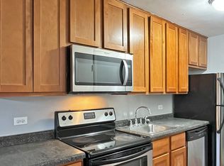 405 Washington Blvd #407D, Oak Park, IL 60302