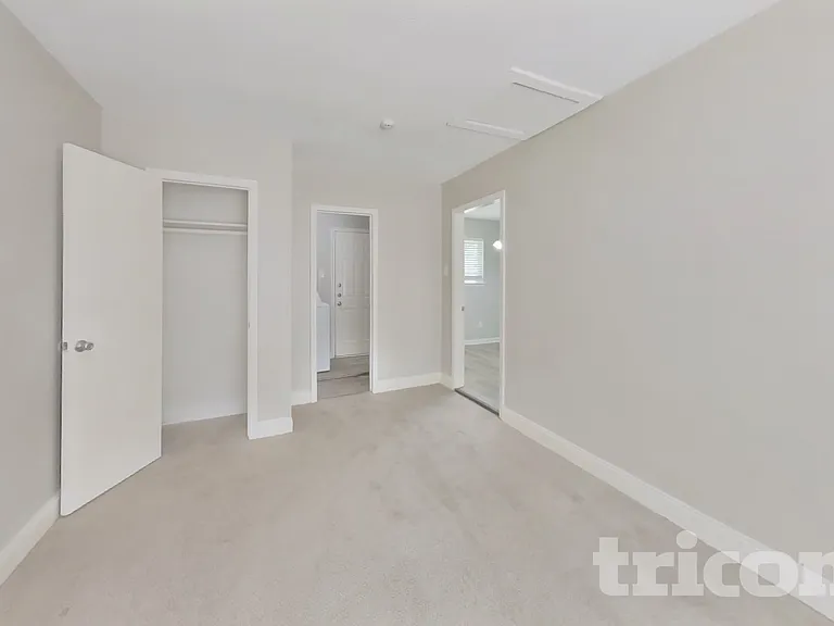 1438 Peach Spring Dr — Photo 12