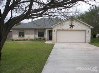 406 Bridgepoint Dr, Kingsland, TX 78639