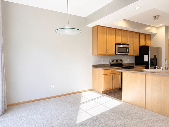 4th image of 2239 3rd Ave SW