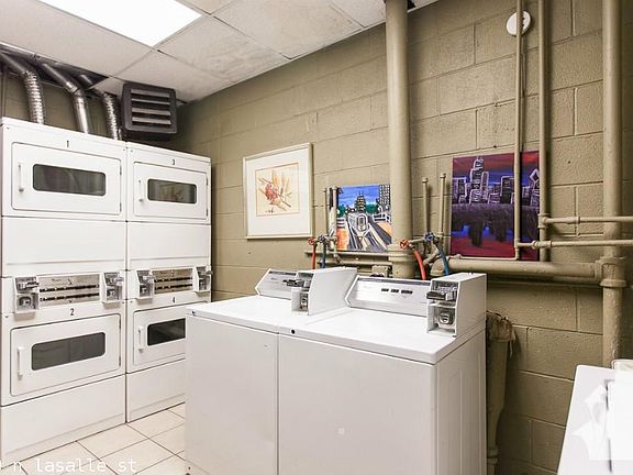 5th image of 1220 N Lasalle St #1122