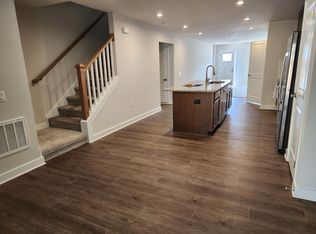 1337 Rollman Farm Rd, Raleigh, NC 27603