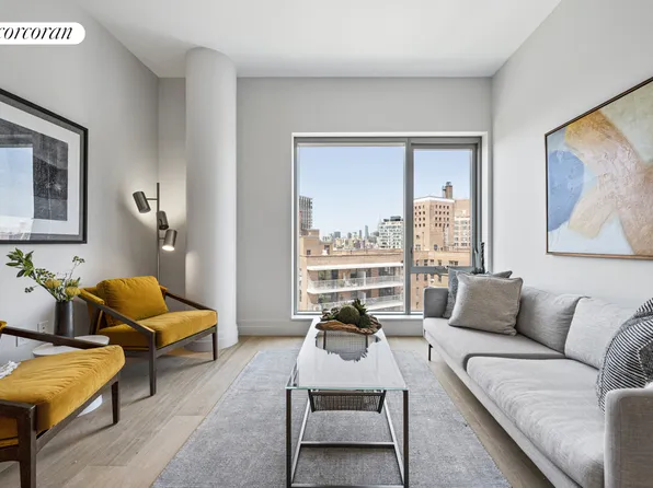 222 East Broadway image 5 of 12