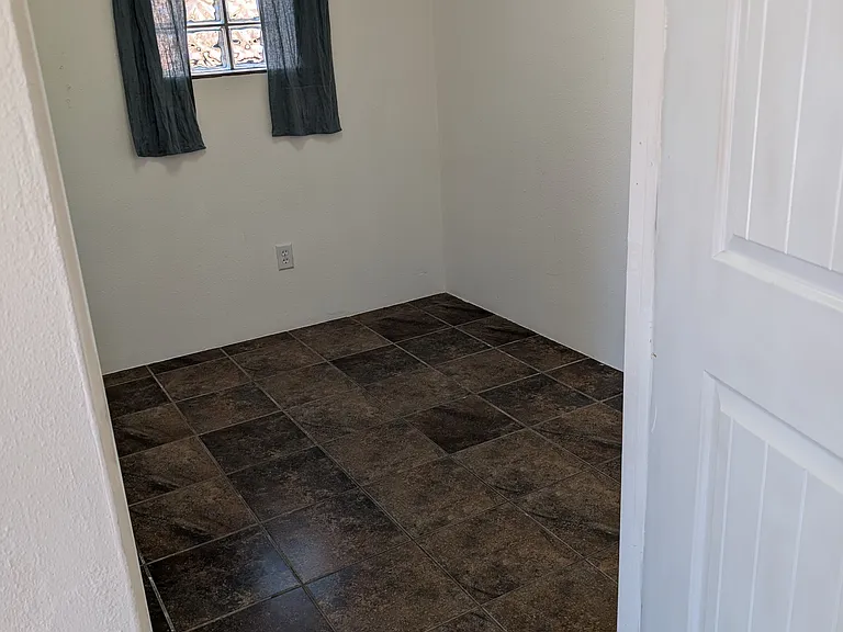 1404 Taos St #A — Photo 12