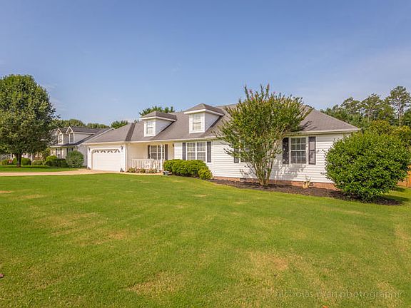 2nd image of 107 Mountain Brook Dr
