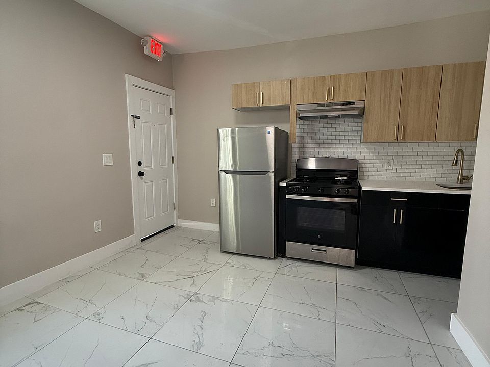 1st image of 190 Park St APT 6