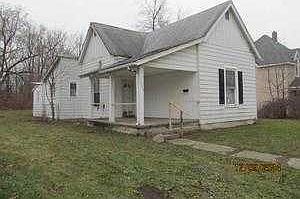 1005 south b street, elwood, IN 46036