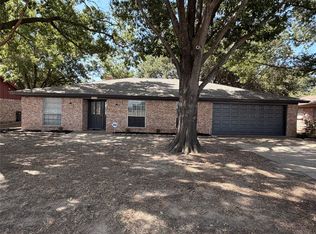 7428 Bogart Dr, North Richland Hills, TX 76180