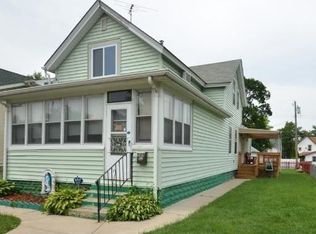 589 Thomas Ave, Saint Paul, MN 55103