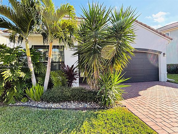 4th image of 3815 NW 89th Way