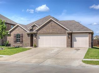 128 Acadia Ln, Forney, TX 75126