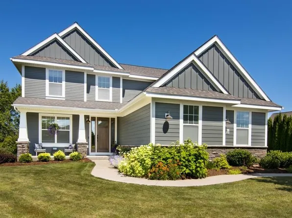 688 Madeira Dr, Traverse City, MI 49696