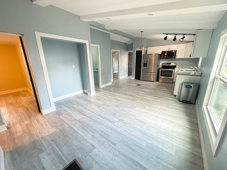 6530 Sutherland Ave — Photo 12