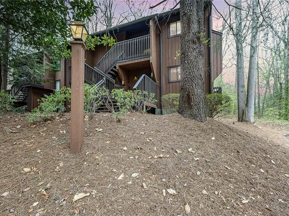 158 Cedar Lake Trl, Winston Salem, NC 27104