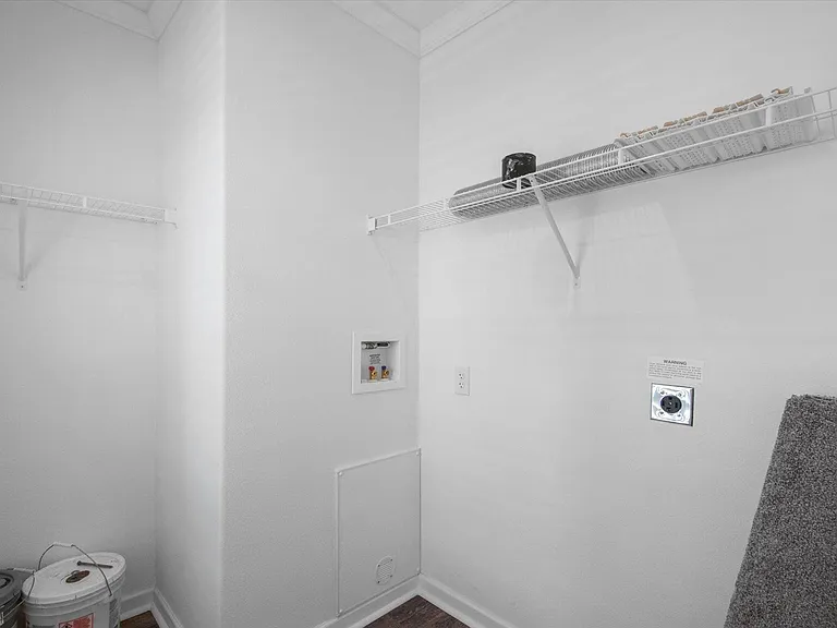 1284 Plymouth Pl — Photo 41