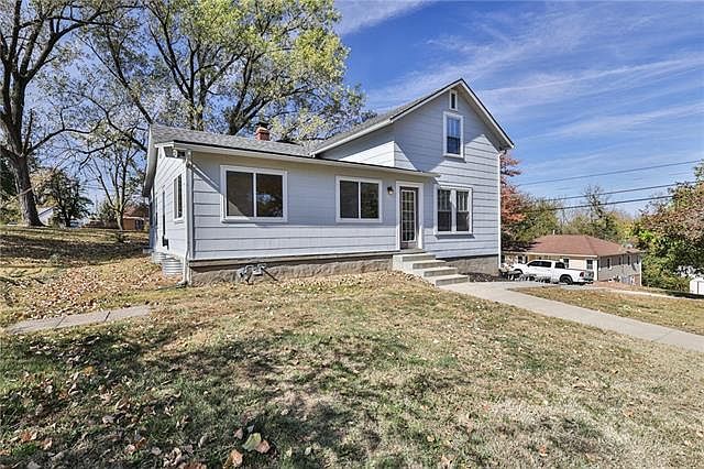1st image of 3202 Wallace Ave