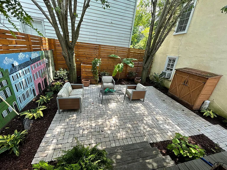113 Line St — Photo 25