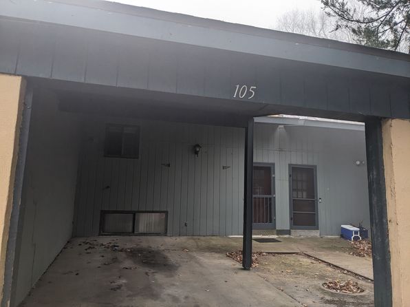 17 Rivercrest Dr #105