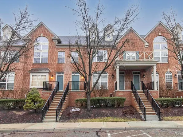 39465 Springwater Dr, Northville, MI 48168