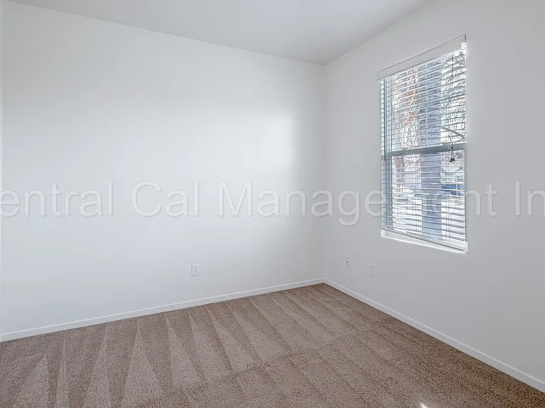 11900 Nebula Ct — Photo 12