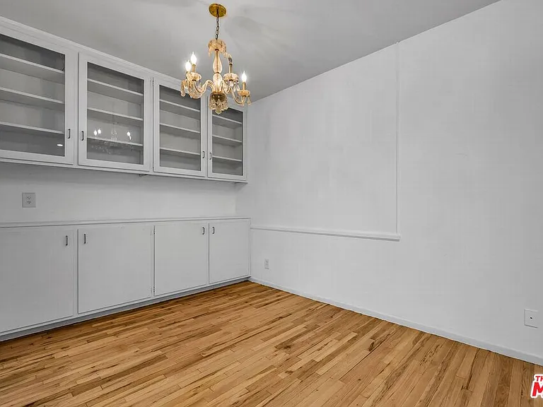 149 S Hayworth Ave #1 — Photo 7