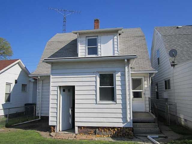 2nd image of 1222 Nevada St