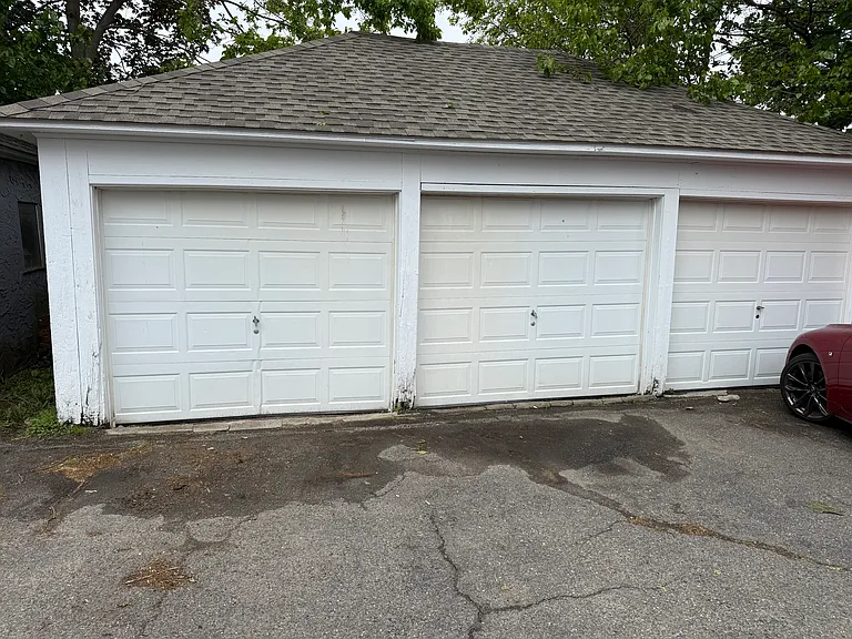 180 Burritt Ave #2 — Photo 11