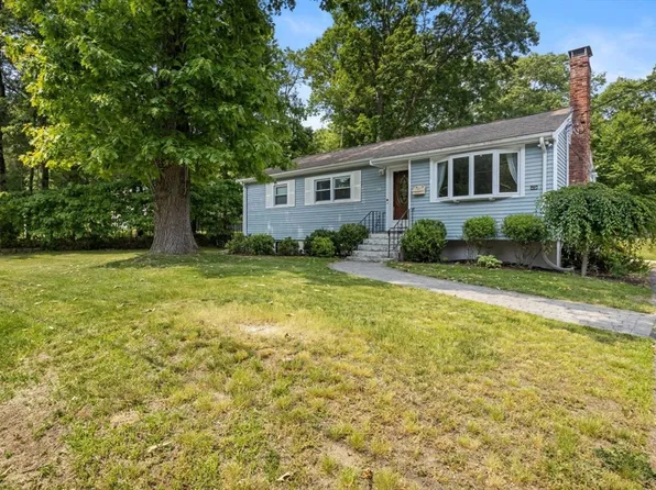 20 Stratford Ave, Avon, MA 02322