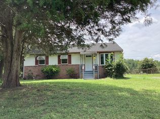 19813 Frances Dr, Dinwiddie, VA 23841