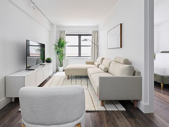 3rd image of 225 E 63rd St APT 3B