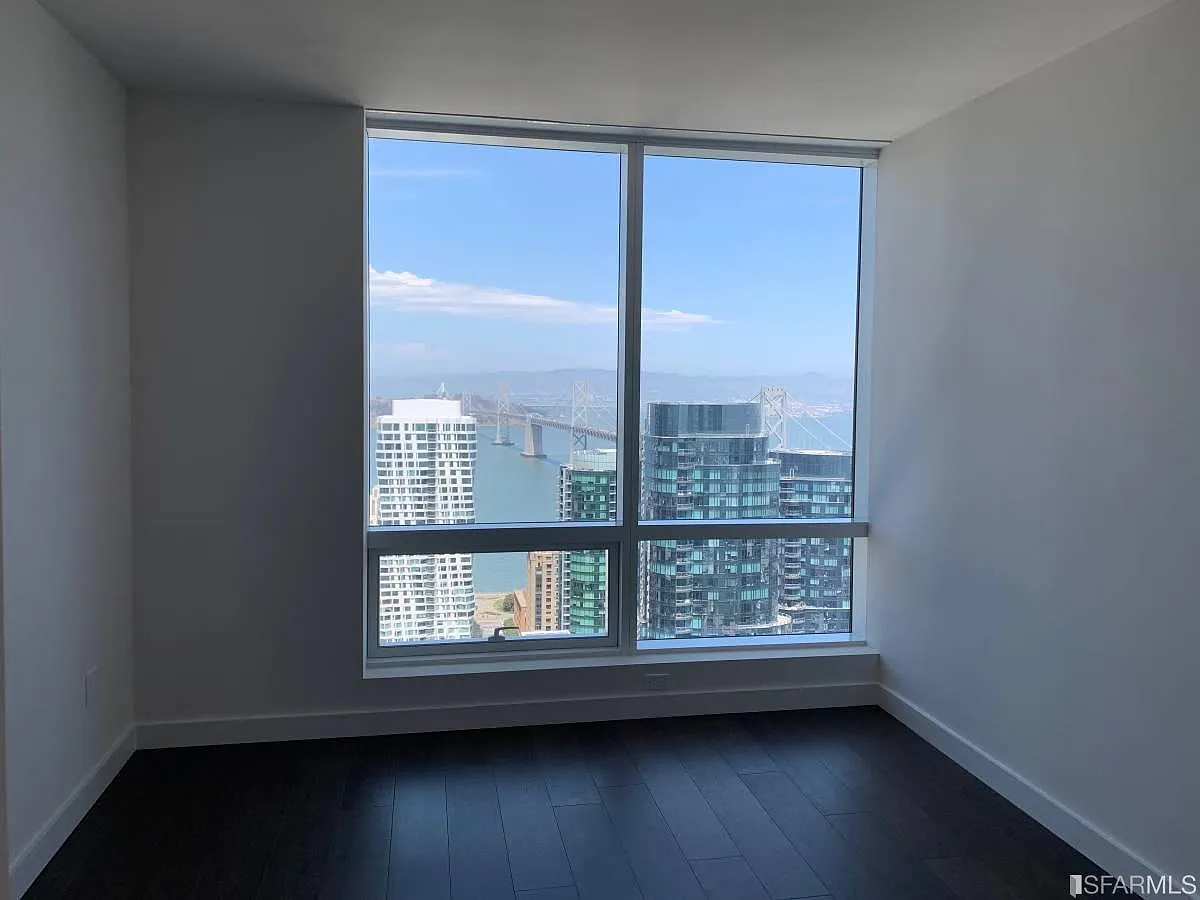 3 bed, 3.0 bath, 1934 sqft, $17,000 — Photo 3
