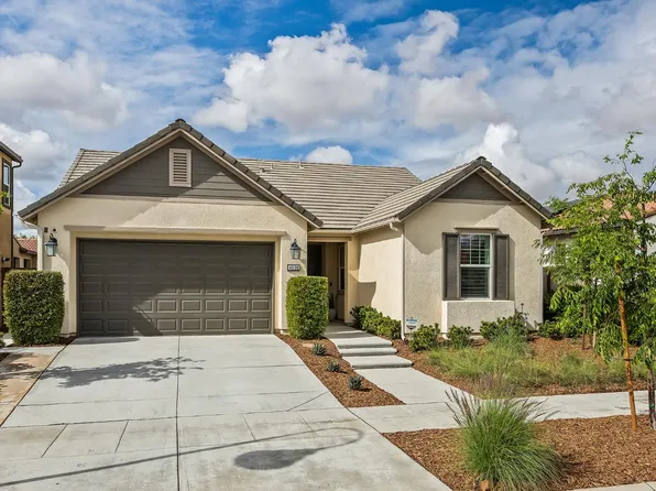 4530 Hillside Rd, Madera, CA 93636
