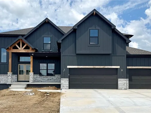 8218 NW 90th Ter, Kansas City, MO 64153