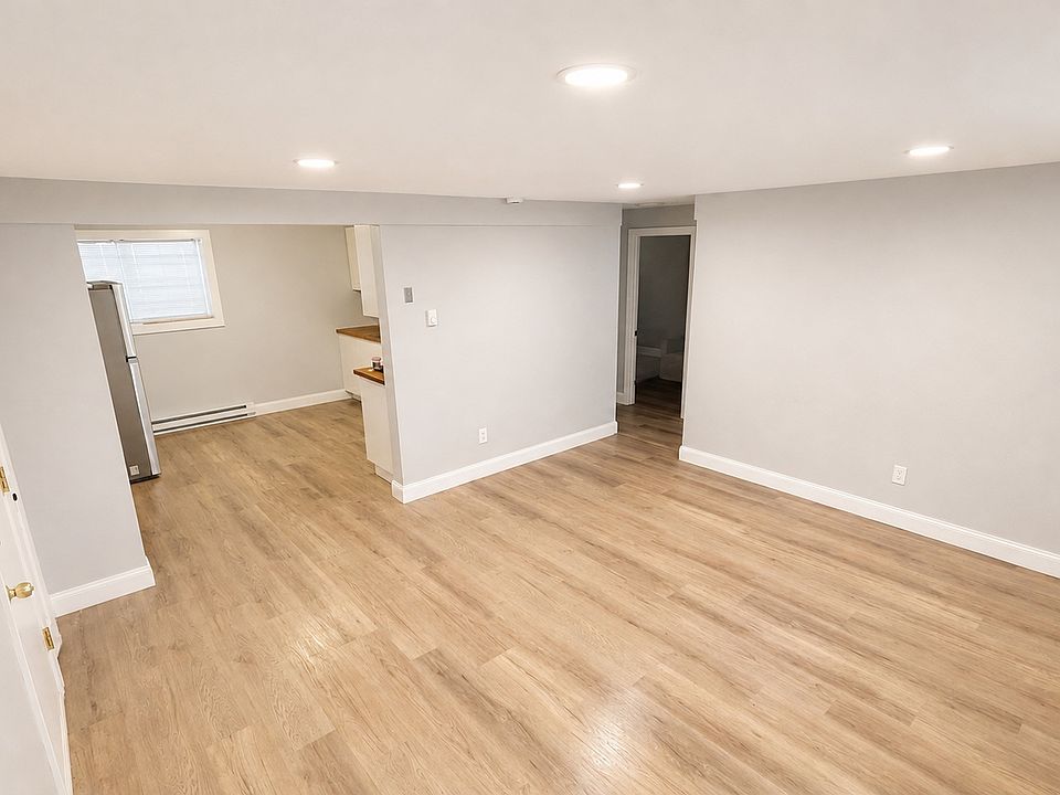 1st image of 96 Itasca St APT 1