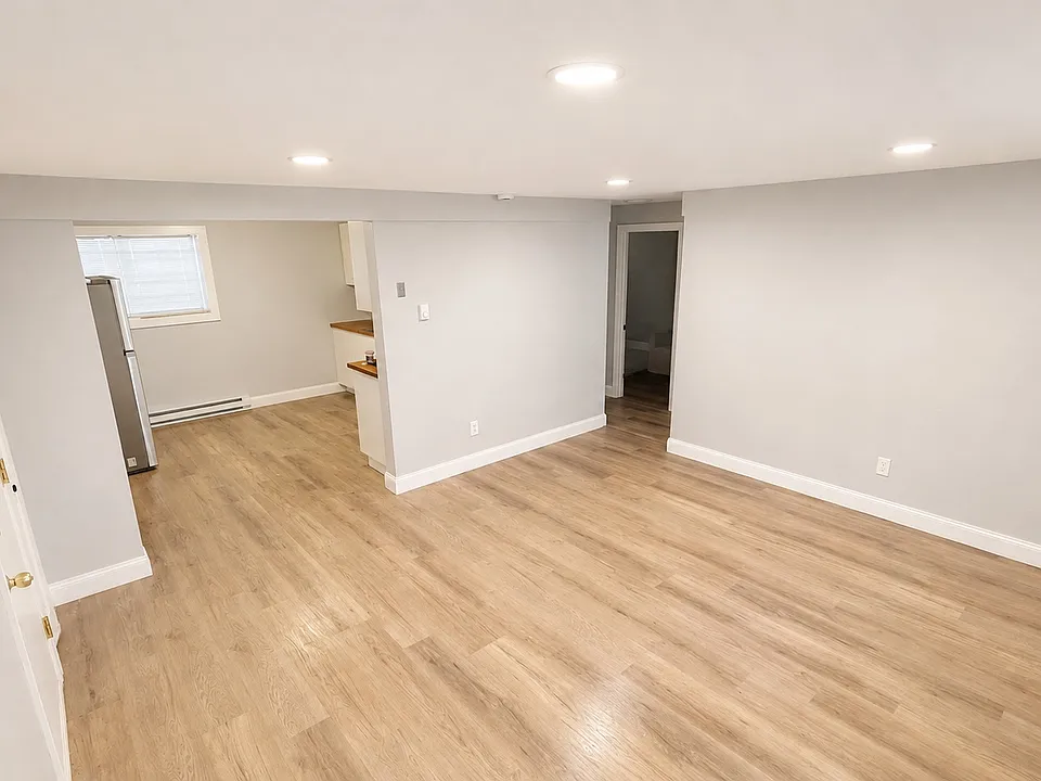 96 Itasca St #1