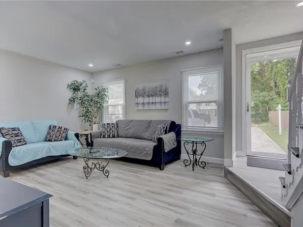 125 Elmhurst Ct, Portsmouth, VA 23701