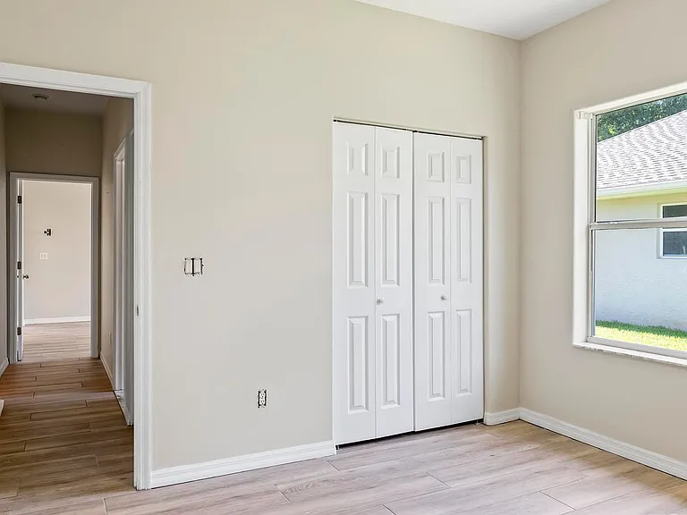 24 Lakecliff Dr — Photo 12