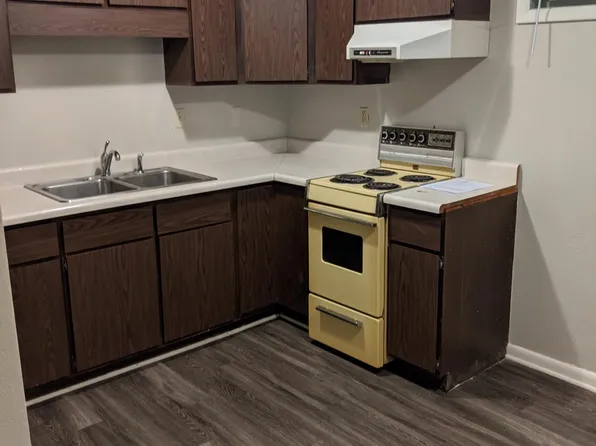 2116 Olive St APT 1, Cedar Falls, IA 50613