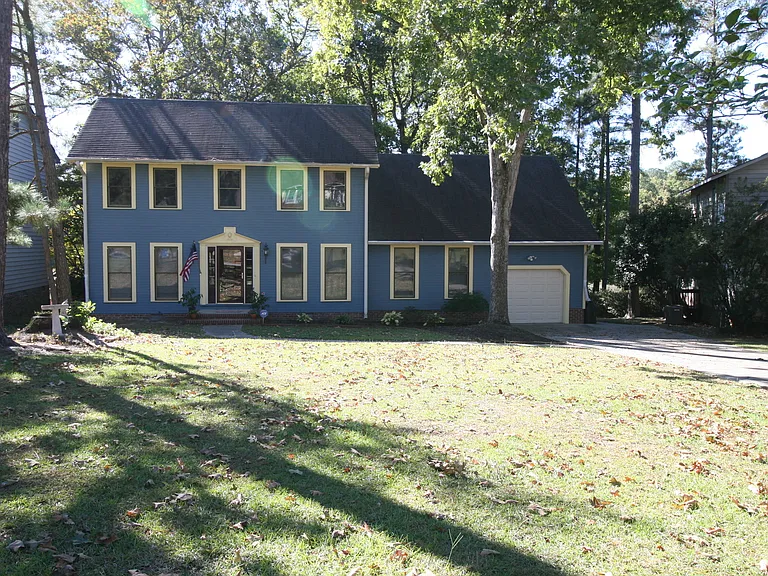 609 Georgetown Cir — Photo 1