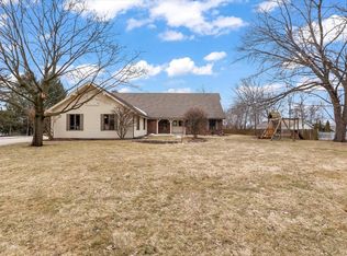 W294N5383 Merton Ave, Hartland, WI