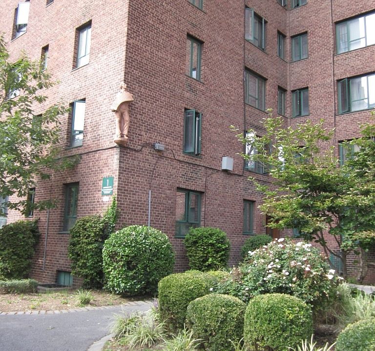 2nd image of 1 Metropolitan Oval APT 12B