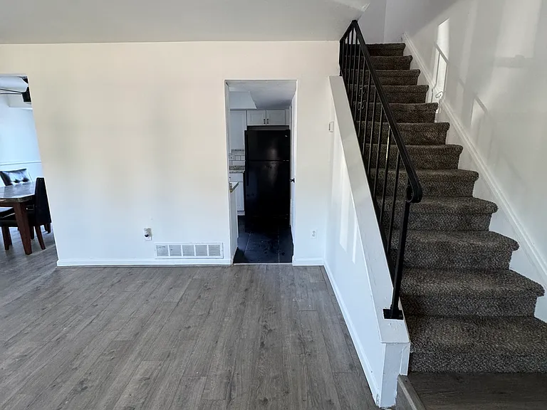 35 Farmhouse Rd — Photo 4