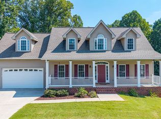 1190 Daltons Dr, Forest, VA 24551