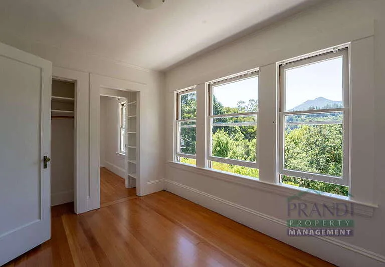 2 Ahrens Ln — Photo 17