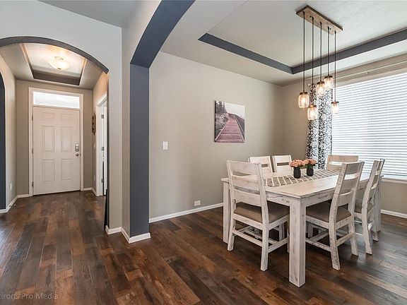 3rd image of 674 Iris St