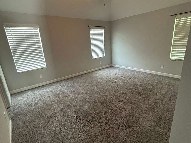8004 Vibrant Pl — Photo 39