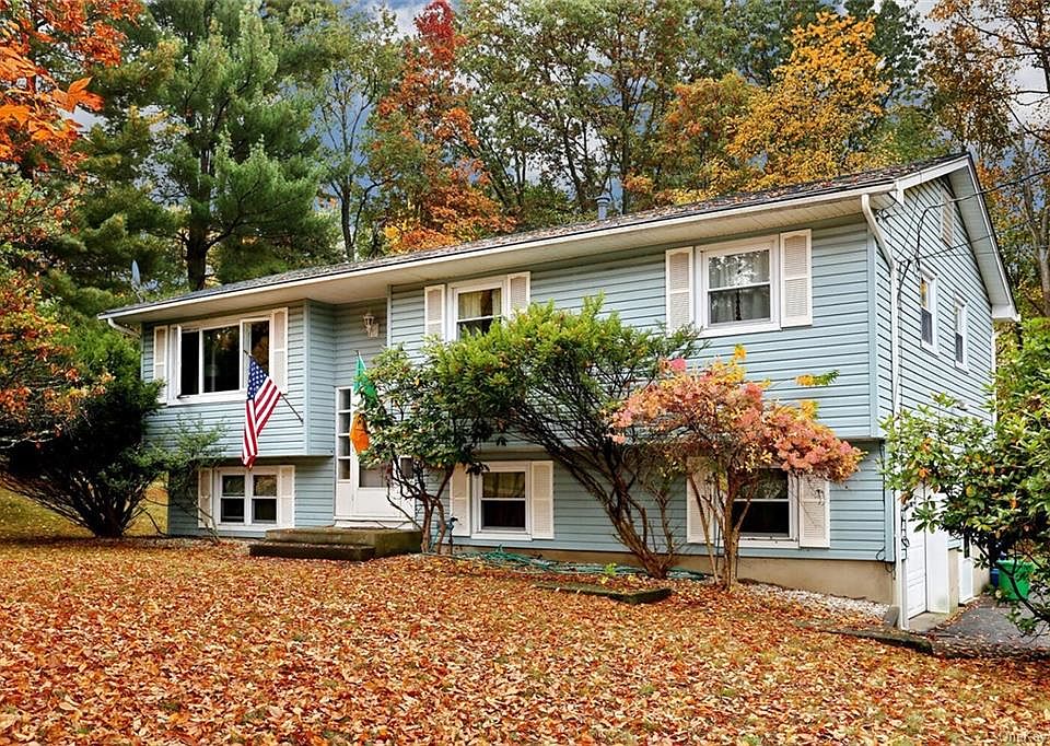 1st image of 70 Laura Dr