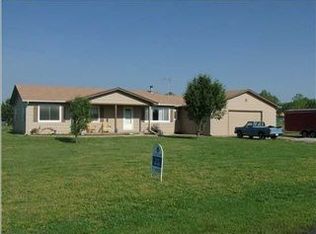 1401 N Crow Rd, Peck, KS 67120
