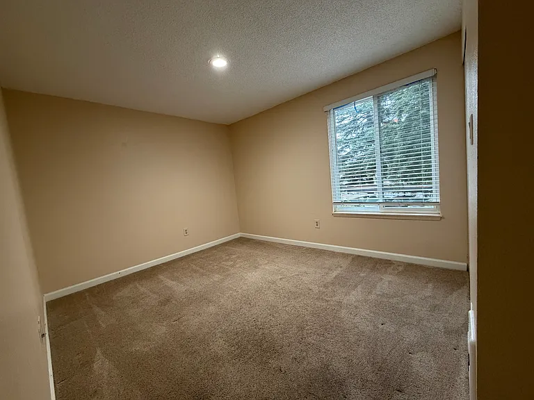 14735 NE 31st St #2C — Photo 8