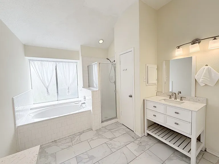 14206 Rosseau St — Photo 13